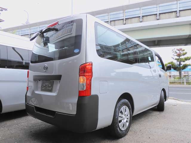 ☆ キャラバン ワゴン NV350 DX KS2E26 E26 ☆ 右 コーナー