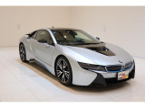 i8  ベースグレード ハイブリッド 4WD
