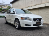 V50 2.0 クラシック 黒革シート サンルーフ