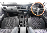 ランドクルーザープラド 3.0 SX ディーゼル 4WD 純正ナローボディ APJ製ヴィンテージ...