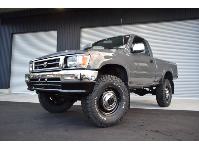 ハイラックス 2.0 SSR シングルキャブ ショート 4WD JEEPスティンググレー