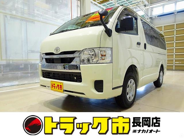 ハイエースバン 2.8 DX ロング GLパッケージ ディーゼル 4WD 1t 3/6人乗り 5ドア