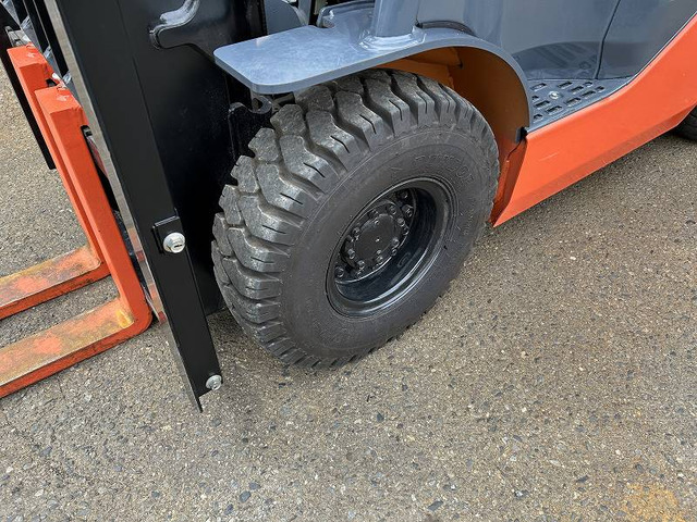 その他 トヨタL&F エンジンフォークリフト 1.8トン 3m エンジン