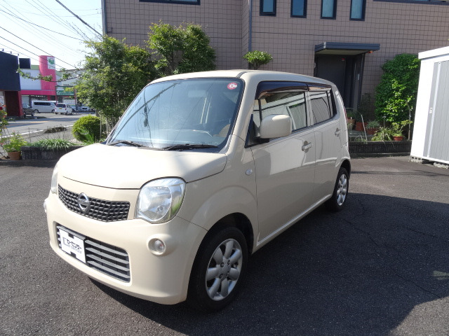 モコ S ブルートゥースナビ ホワイトホイール
