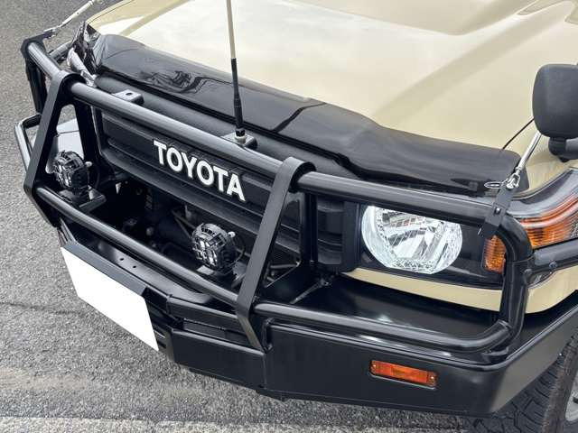 ARB トヨタ再販70用 バンパー 黒 ARB トヨタ再販70用 バンパー 黒 トヨタ ランドクルーザー70 4.2