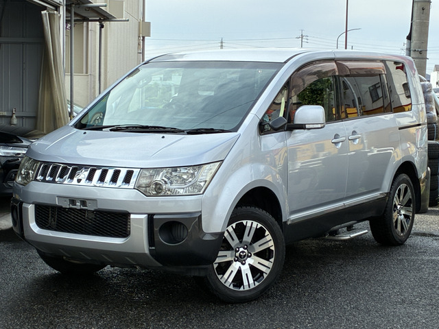 デリカD:5 2.4 G ナビパッケージ 4WD 4WD サイドステップ ETC キーレス