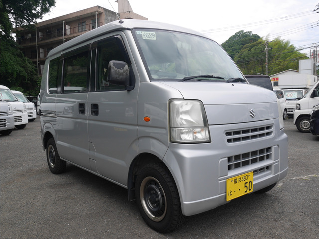 エブリイ  ナビ付、MT車