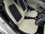 トランスミッションは5速AT