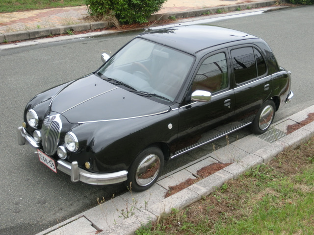ビュート 1.0 ファイナルモデル限定車 10周年アニバーサリー 赤レザーシート