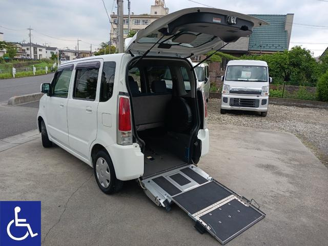 ワゴンR  福祉車両 スローパー 電動固定式 ナビ