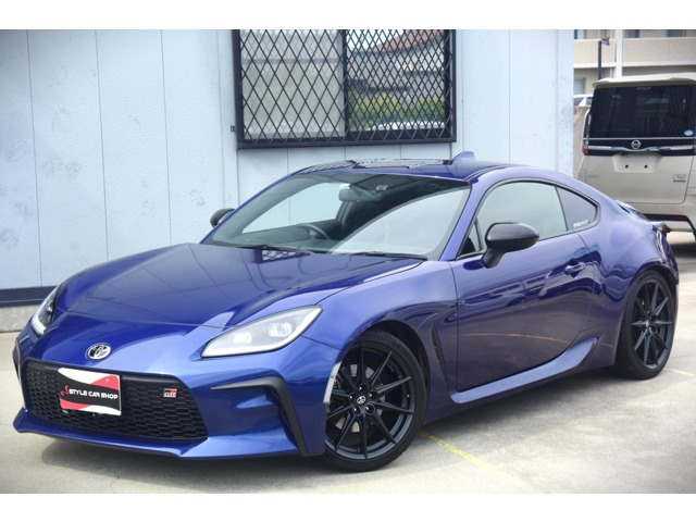 GR86 2.4 RZ ロッソモデルマフラー 社外車高調