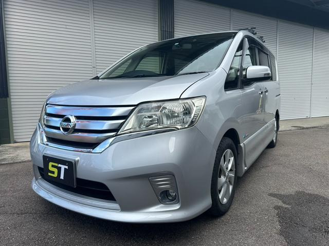 セレナ 2.0 ハイウェイスター S-HYBRID 
