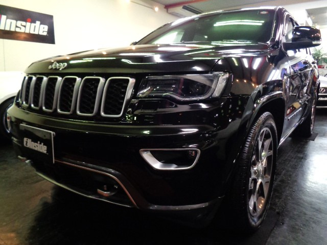 グランドチェロキー スターリングエディション 4WD 後期型25THアニバーサリー125台限定