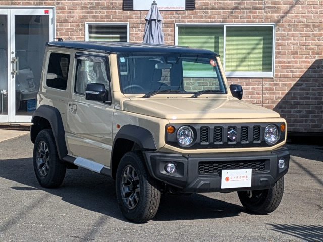 ジムニーシエラ 1.5 JC 4WD 登録済未使用車 AT 2トーン