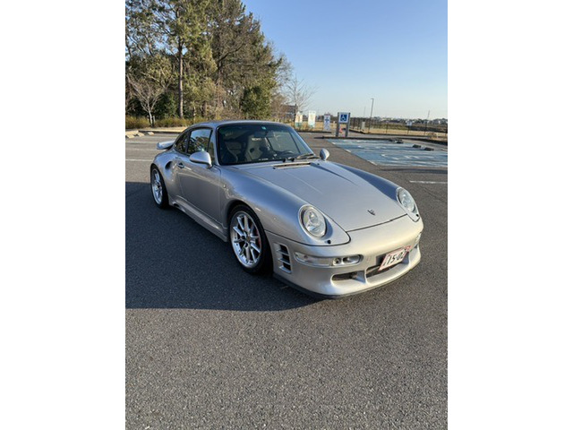 911  