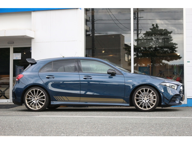 メルセデス・ベンツ Aクラス AMG A35 4マチック エディション1 4WD の