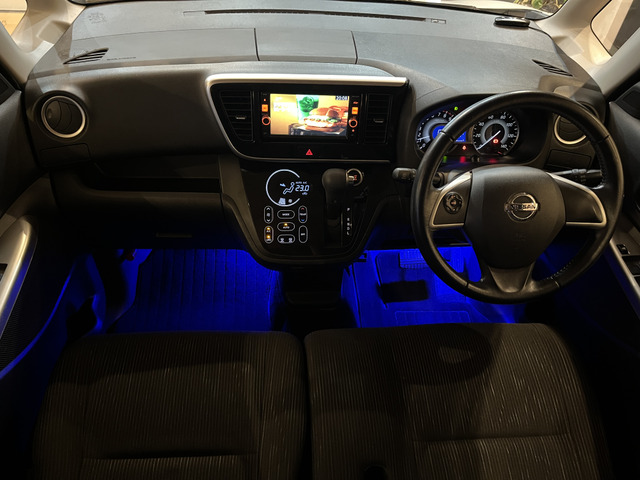 日産 デイズルークス ハイウェイスター ターボ ナビTV全方位カメラ両側