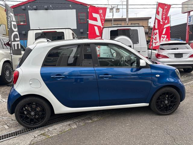 スマート スマートフォーフォー ターボ の中古車詳細 (11,000km, 紺II スマート スマートフォーフォー ターボ の中古車詳細 (11,000km, 紺II