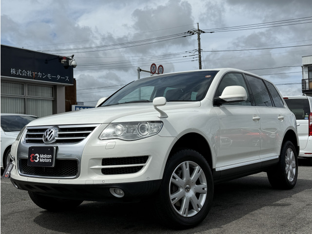 トゥアレグ V6 4WD ヒーター付電動レザーシート Bカメラ