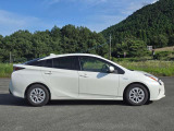プリウス 1.8 S ワンオーナー 9インチ純正ナビ ETC
