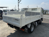 デュトロ  2tダンプ 4WD