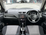 スイフト 1.2 RS 4WD 社外ナビ 前席シートヒーター 純正アルミ