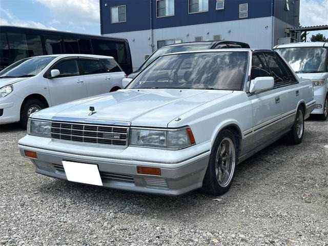 ローレル 2.0 メダリスト アルミホイール AT CD USB AC