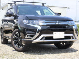 【中古車情報】三菱 アウトランダーPHEV 2.0 G ナビパッケージ 4WD ハーフレザー MMCSナビ 全方位カメラ の中古車詳細（走行距離：7.8万km、カラー：ブラック、販売地域：愛知県春日井市上野町）