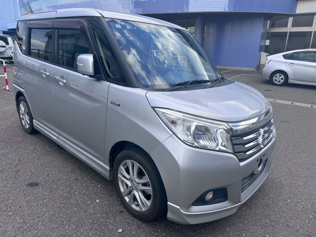 デリカD:2 1.2 ハイブリッド MZ ナビパッケージ 4WD 4WD