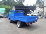 最大積載量:2000kg 車両重量:2390kg 車両総重量:4720kg 車両総重量は5t未満ですので、準中型免許(5t未満限定)でも運転可能です。