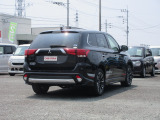 アウトランダーPHEV 2.0 G ナビパッケージ 4WD 2年保証 ディスプレイオーディオ