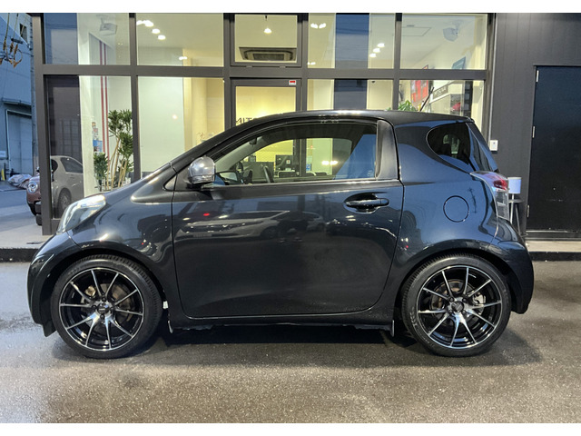 トヨタ iQ 1.3 130G MT の中古車詳細 (83,705km, ブラックM, 愛知県