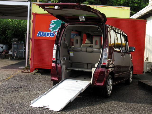 N-BOX+ G Lパッケージ 車いす仕様車 4WD 福祉車 スロープ 車イス電動固定 手すり