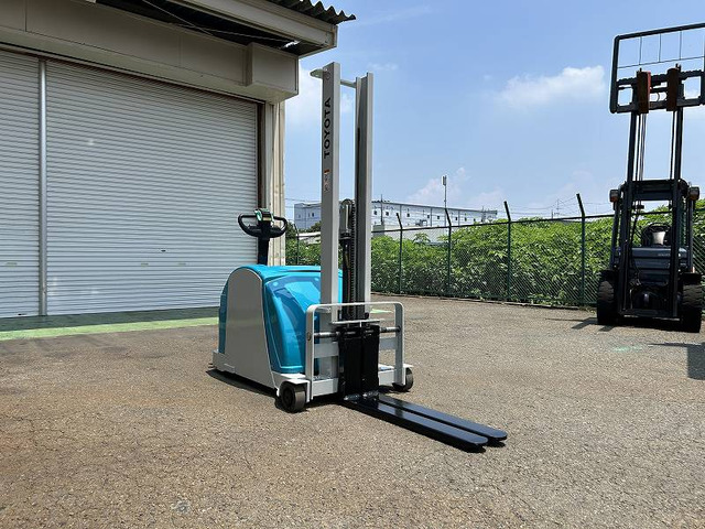 トヨタL&F ウォーキー ウォーキーリフト 1.5m 900kg