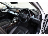 A8 L 4.0 TFSI クワトロ 4WD 後期/435ps/ロング/リアエンタメ