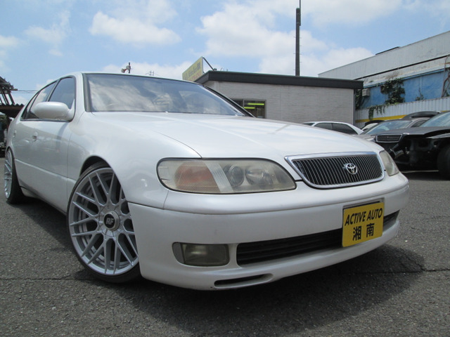 トヨタ アリスト 3.0 V ツインターボ・本革シート・サンルーフ の中古 