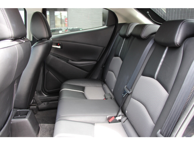 ロミオ マツダ デミオ 1.5 XD ブラック レザー リミテッド 純正ナビ