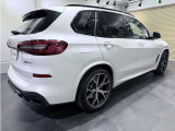 X5 xドライブ 40d Mスポーツ 4WD サンルーフ 電動ステップ プラスPKG