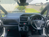 ヴォクシー 2.0 V 衝突軽減/後席M/レーンキープ/禁煙車