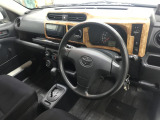 【ガラス張りの品質】 当社の展示車両にはAIS鑑定書とオートオークション会場の査定表を積み込んでいます。プライスボードの金額は諸経費込みのお支払い総額。品質も価格も百聞は一見に如かず。一目瞭然です。