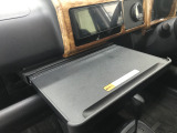 【自社整備工場完備】 自社整備工場を完備しており、納車前は徹底整備後お渡しとなります。自社工場だからこそ時間をかけれる。自社工場だからこそきめ細かい整備を。自社工場だからこそ出来る事があります。