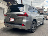 LX 570 4WD ☆後席モニター☆3列シート☆サンルーフ☆