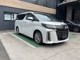 お車の知識がなくても大丈夫です!皆様のご来店をスタッフ一同、心よりお待ちしております。