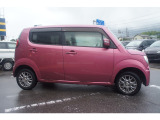 程度が悪い車が安いのは当たり前です。当店はコストを安く!薄利多売価格設定お客様が良い車両をお買い求め安くだけをこだわってます。少し年式古くても程度の良い車は沢山あります。