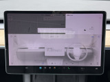 エアコンの操作画面となります。動作確認もOKです。シートヒーター、ステアリングヒーターが備わっております。