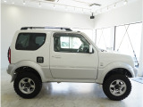 ジムニーシエラ 1.3 4WD 5速MT 3インチリフトアップ