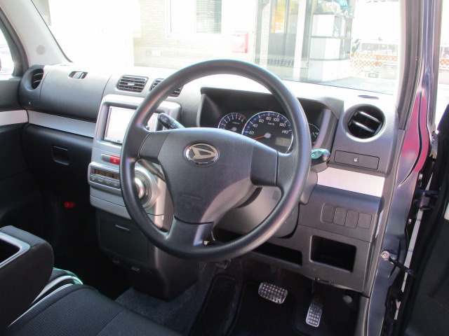 ダイハツ ムーヴコンテ カスタム X 車検令和9年1月 ナビ フルTV HID の  