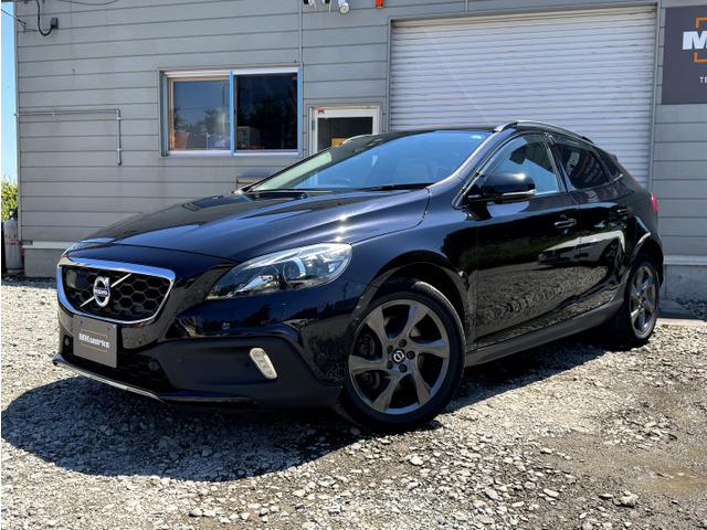 V40クロスカントリー T5 4WD 純正ナビ レザーシート バックカメラ