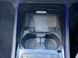 ガラスコーティングも施工可能です。費用は30.000円から承っております。※車種により価格が変わる場合がございます。その他オプションも取り揃えておりますので、商談担当にお申し付けください。