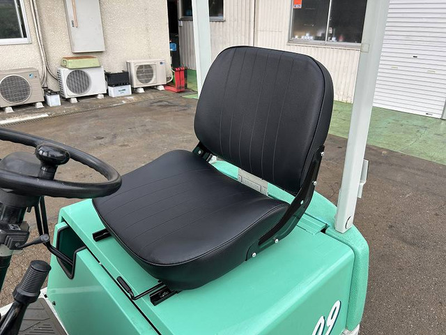 その他 コマツ 電動フォークリフト ミニオン コンパクトな900kg 3m の 